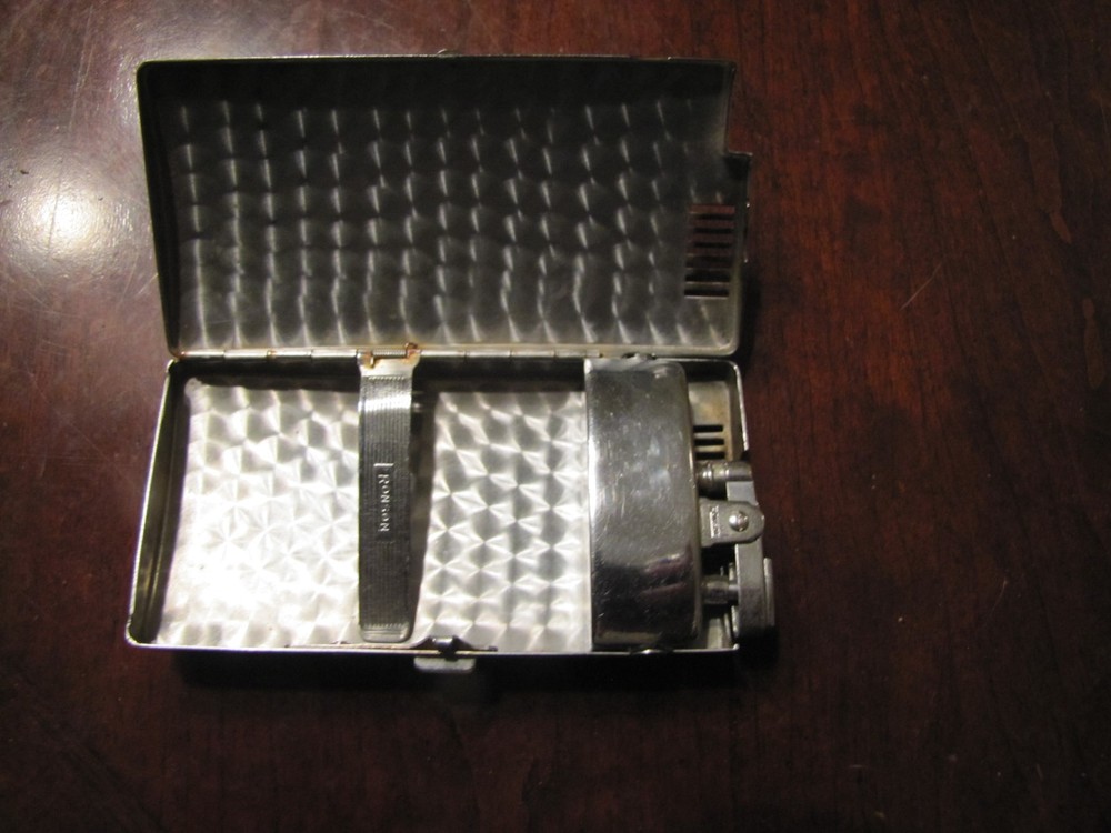 Antique Art Deco Chrome Bakerlite Ronson Lighter and Cigaret Case