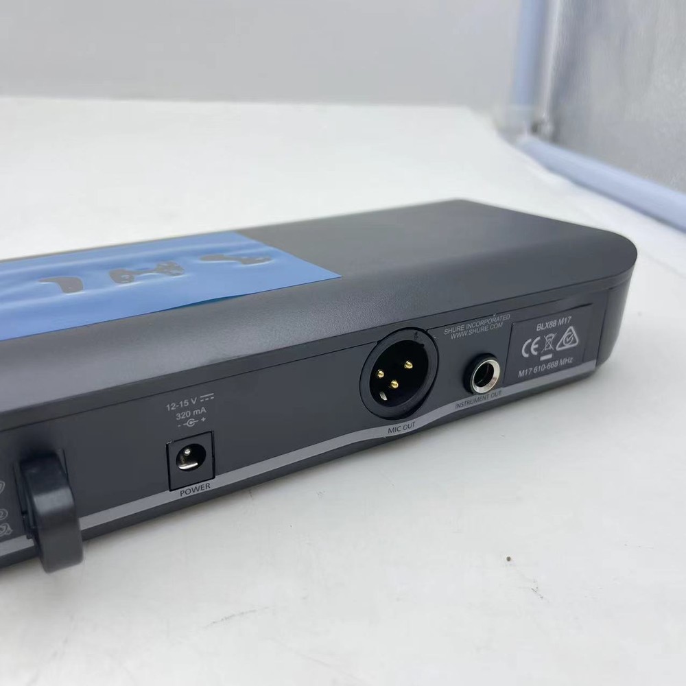 Shure Handheld Wireless Microphone System Come with 2 Microphone BLX288/BETA58A