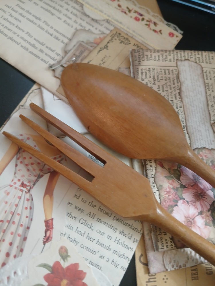 Vintage Lefton Americana Rose Serving Fork And Spoon Set