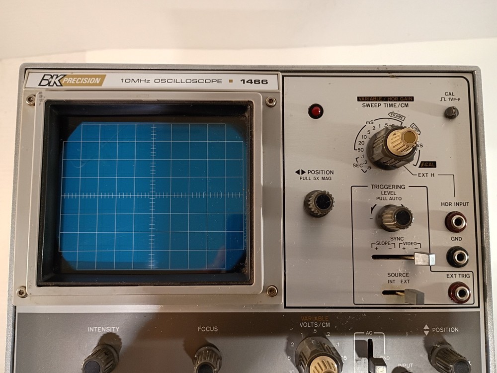 Vintage B&K 10 MHz Oscilloscope 1466 - Powers on -Untested