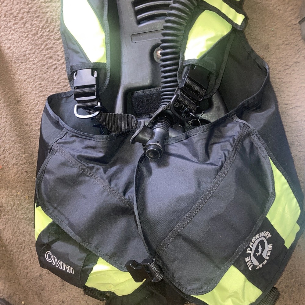 The Parkway system Scuba Diving BCD