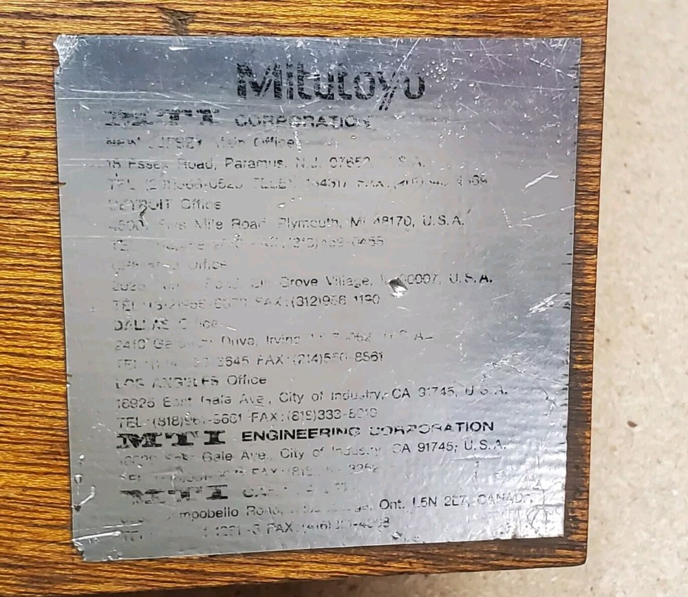 Mitutoyo No. 986-111 percision toolmakers vise