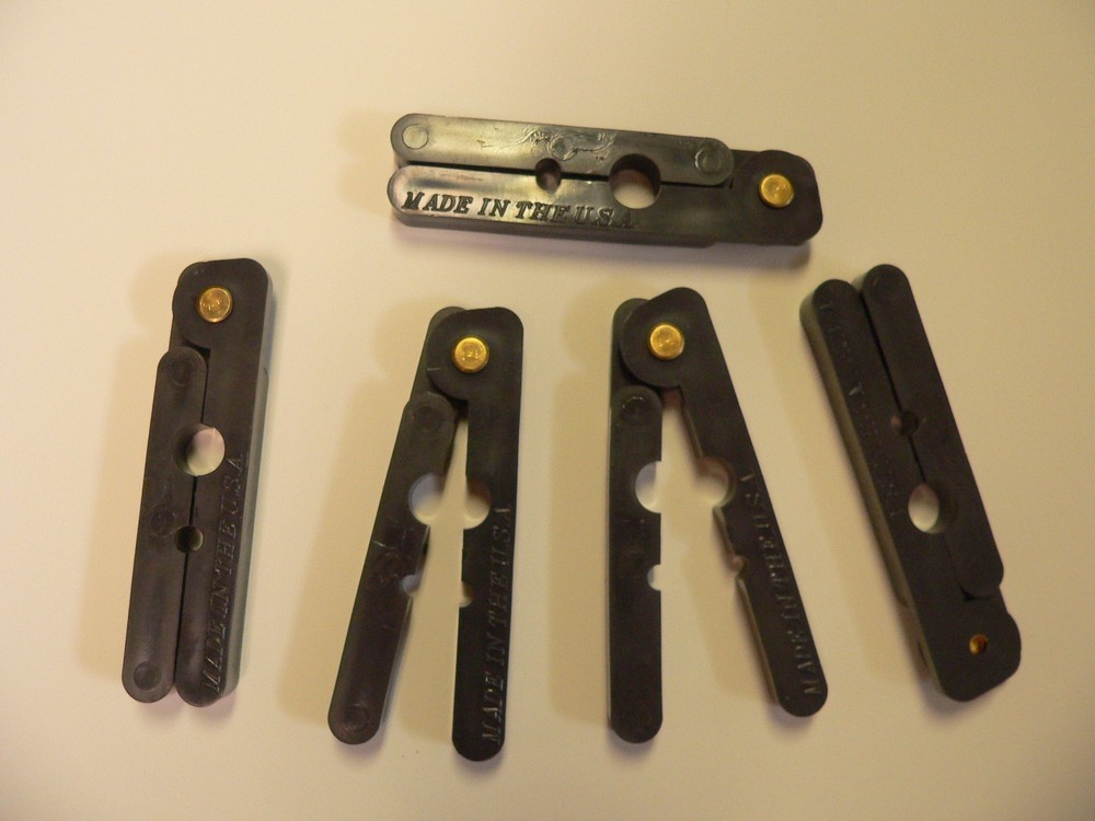 Plastic tail stripper, 5 pieces