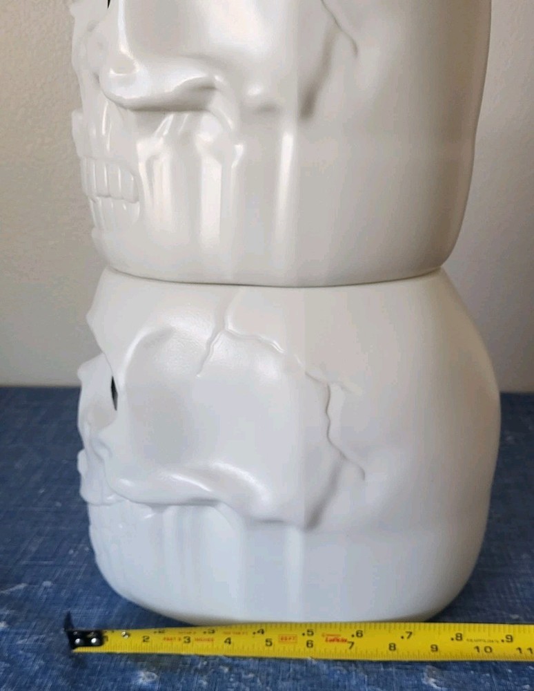 Halloween • 24" Stackable Skull Tower Blowmold • Excellent Condition!
