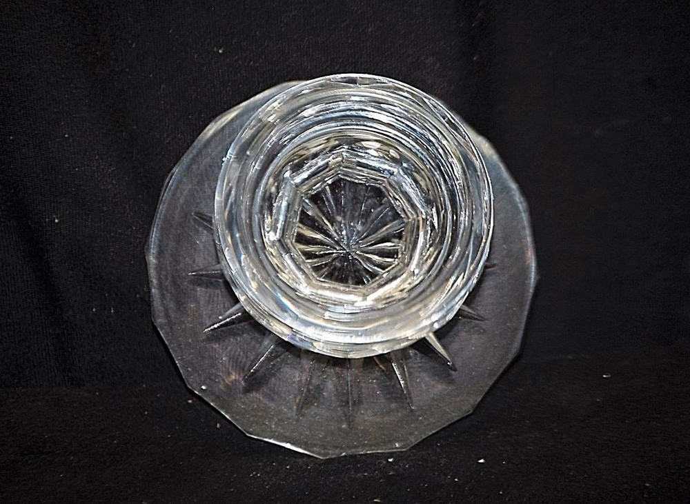Classic Style Elegant Lead Crystal Candle Holder Diamond Pattern Starburst
