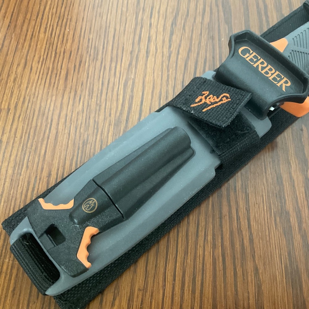 Gerber Metolius Fixed Blade Survival Knife 30-000007