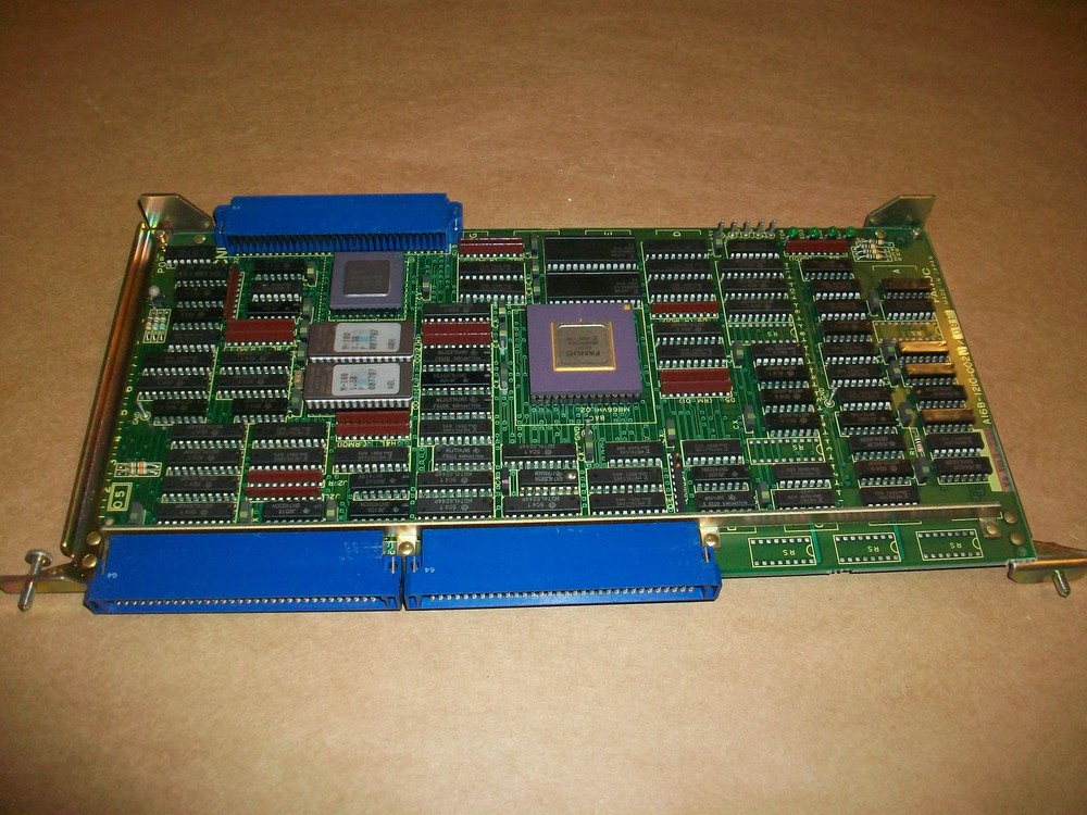 Fanuc Robotics Control Board A16B-1210-0020 / 09e