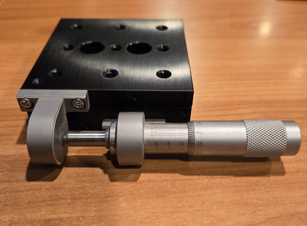Newport 423 Series Precision Linear Platform Stage with Vernier Micrometer