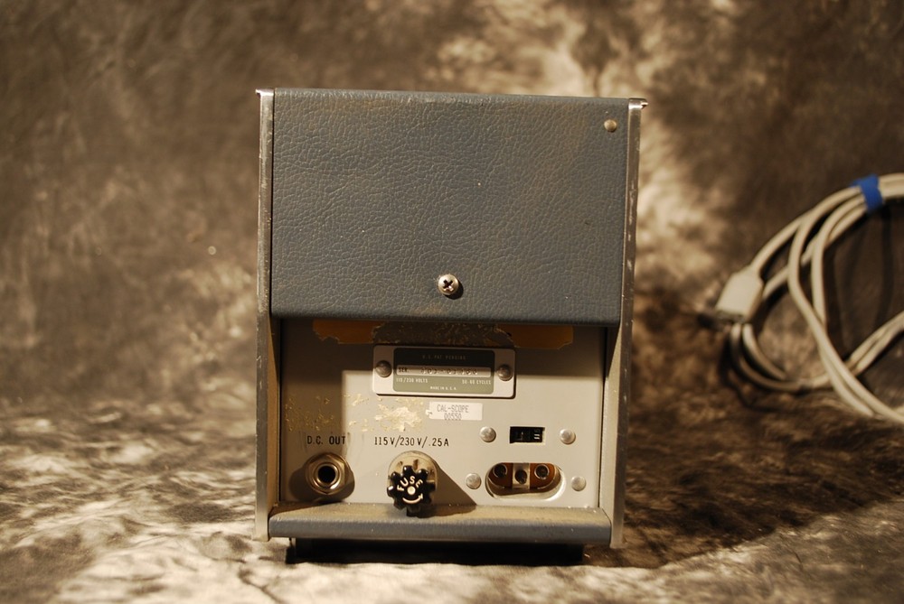 Hewlett-Packard 3400A RMS Voltmeter -- Tested and Working