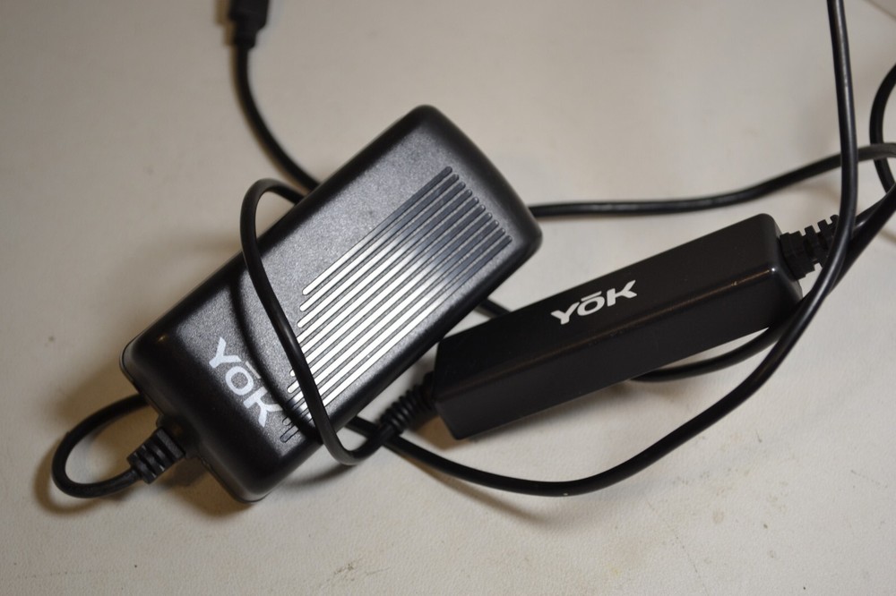 Yok AC Power Adapter/Charger Black EB609