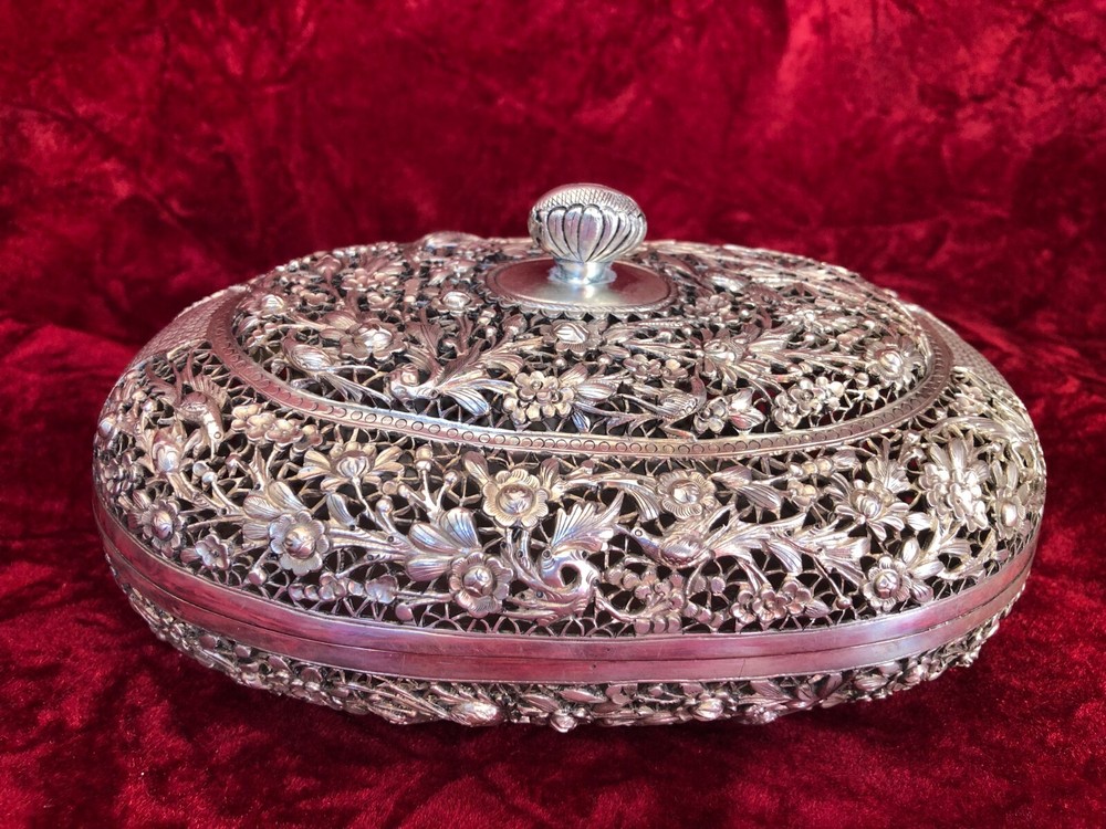 Antique Chinese Sterling Silver Open Work Hinged Signed Box