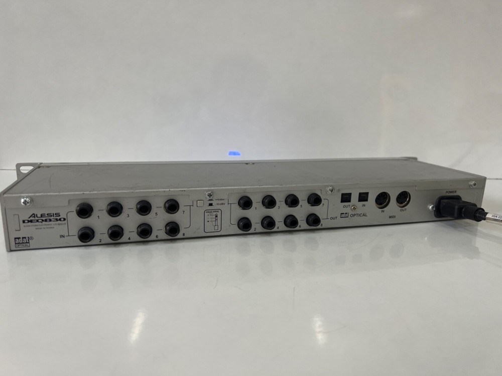 Alesis DEQ830 8 Channel Digital Graphic Equalizer Silver