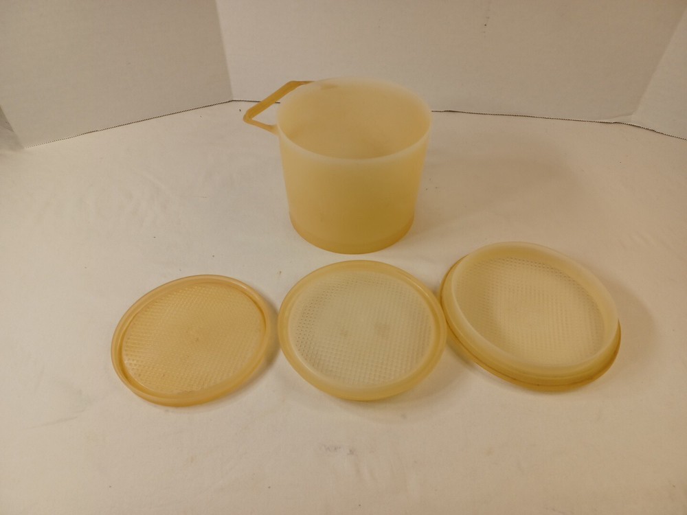 Tupperware Vintage Triple Sifter 354-1