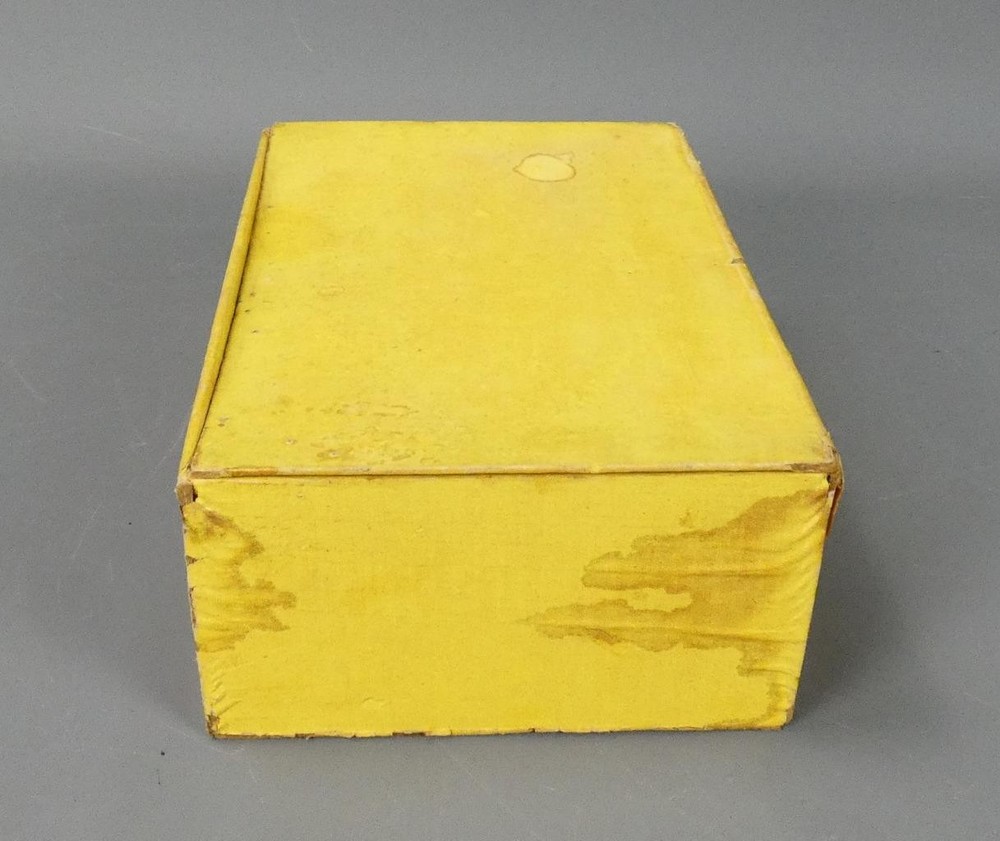 Vintage Lovell's Easter Eggs delivery display box c1960 #95098