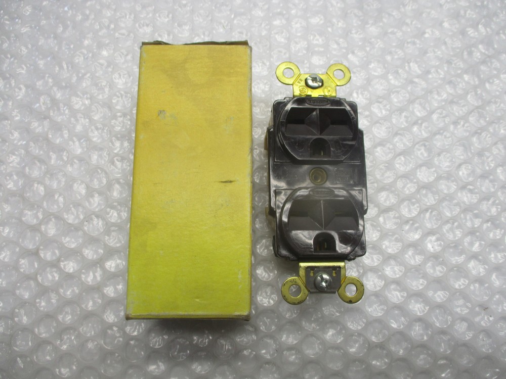 HUBBELL HBL5662CN RECEPTACLE NSMP