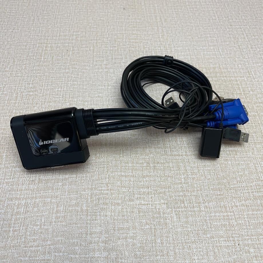 IOGear 2-Port USB KVM Switch NEW