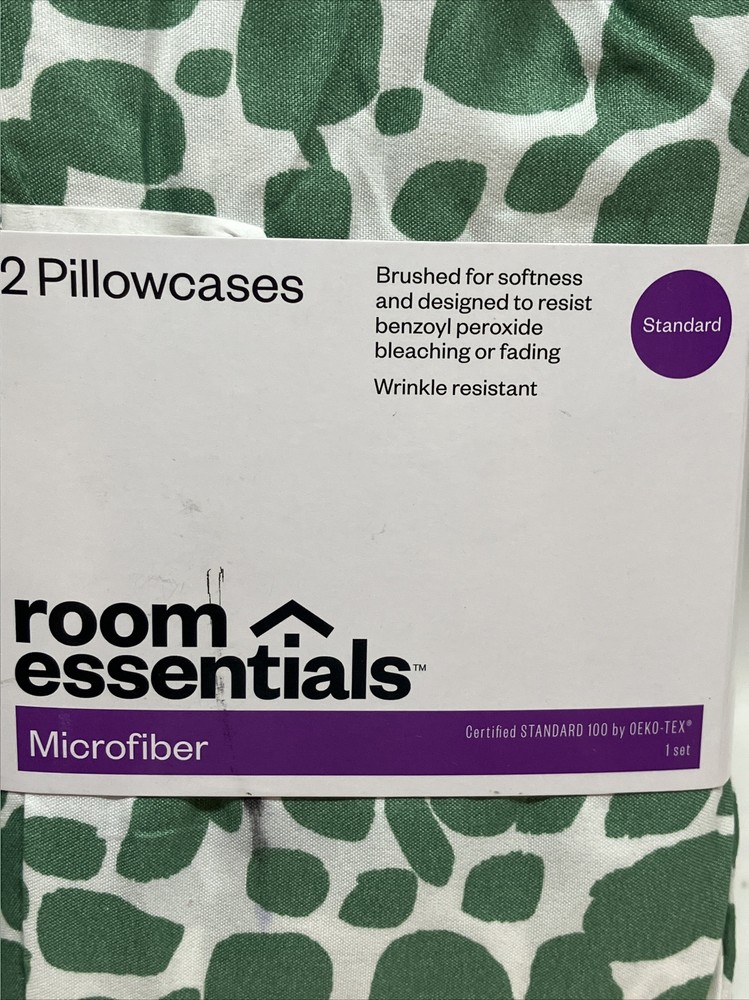 Okeo-Tex Room Essentials 2 Standard Microfiber Pillowcases Wrinkle Resistant BN