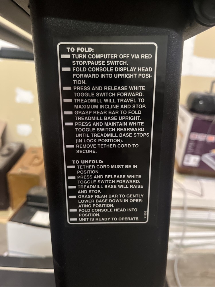 Spirit STS277 Programmable Treadmill With Full Assist And Low Impact Deck ￼