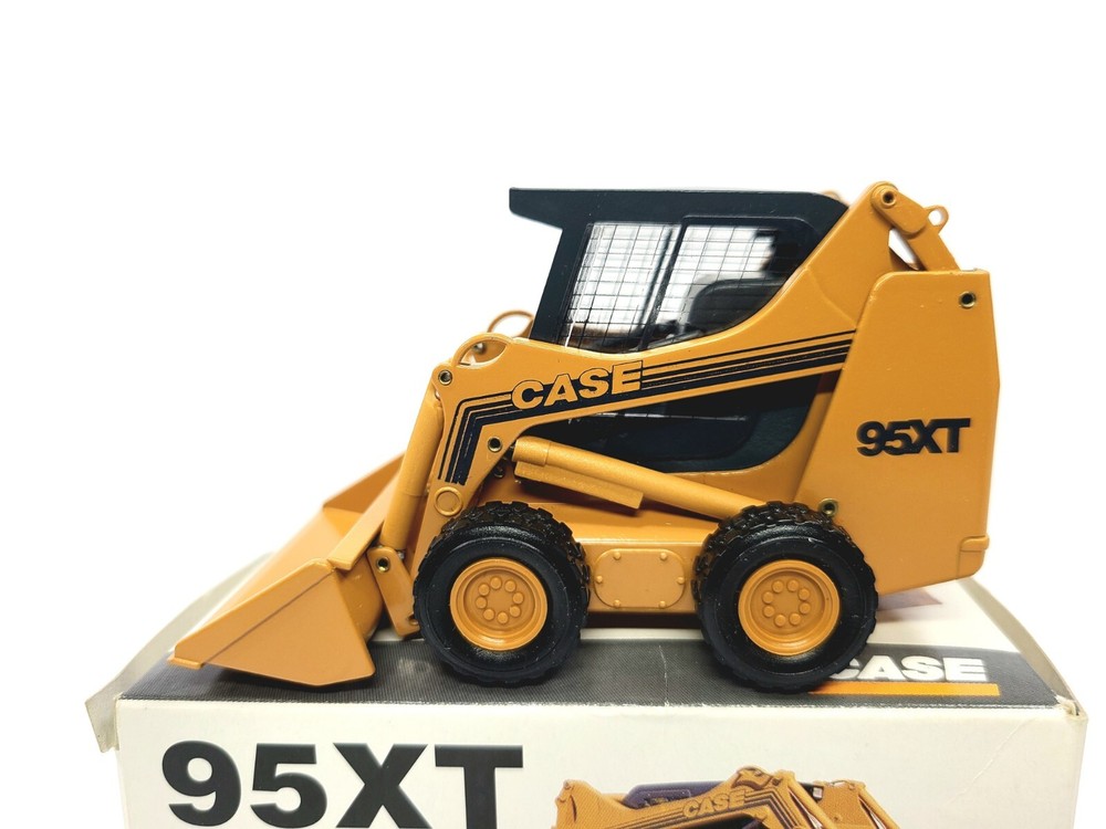 Case 95XT Skid-Steer Loader - Conrad 1:32 Scale Diecast Model #5408