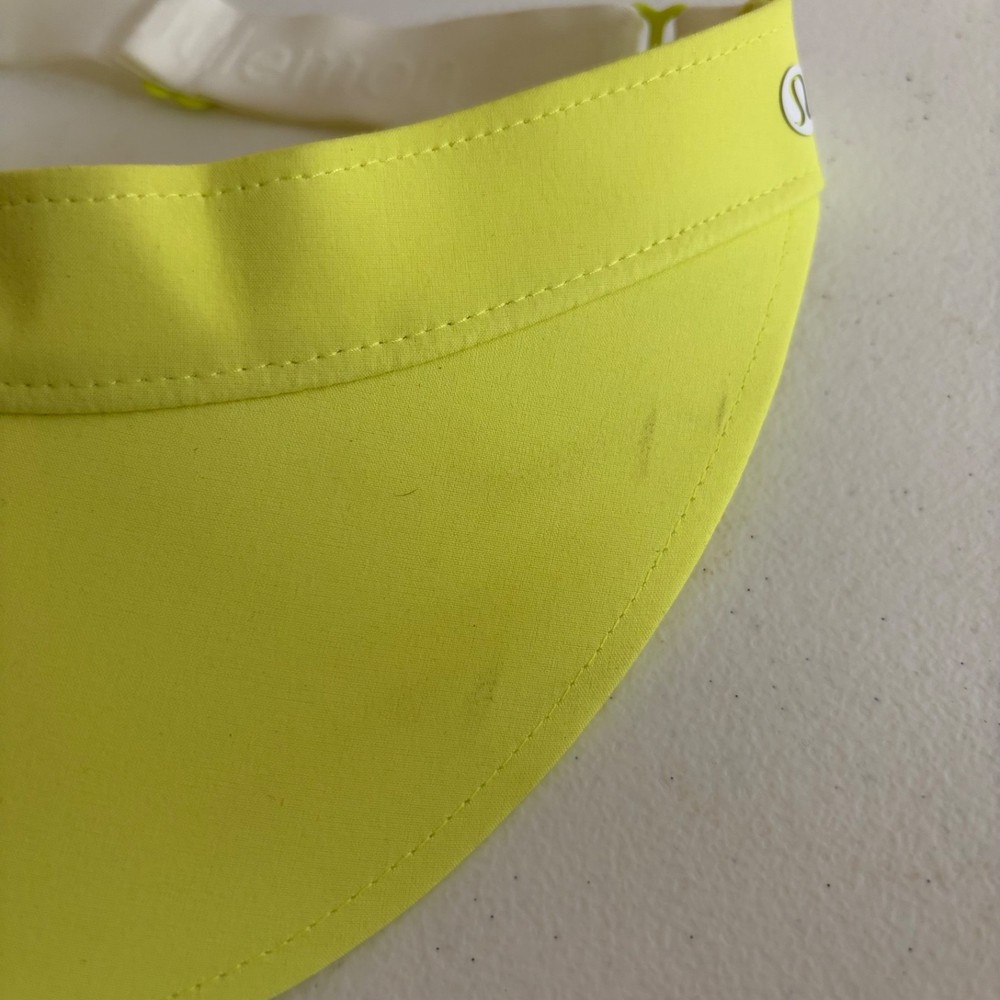 Lululemon Visor Hat Women's One Size Yellow Fast Paced Run Solid Lightweight