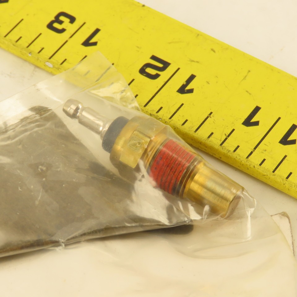 Yale 901303837 Forklift Engine Coolant Sender Unit OEM