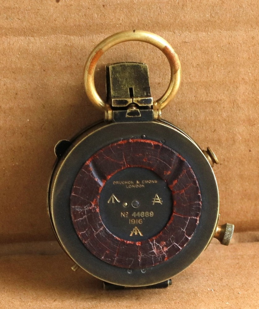 WW1 1916 BRITISH OFFICER's COMPASS WITH CASE