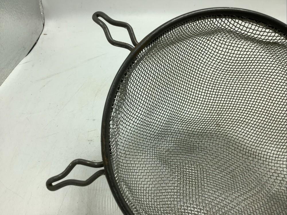 Vintage Ekco 5" Round White 12”L Kitchen Hand Strainer Colander Woolworth Woolco