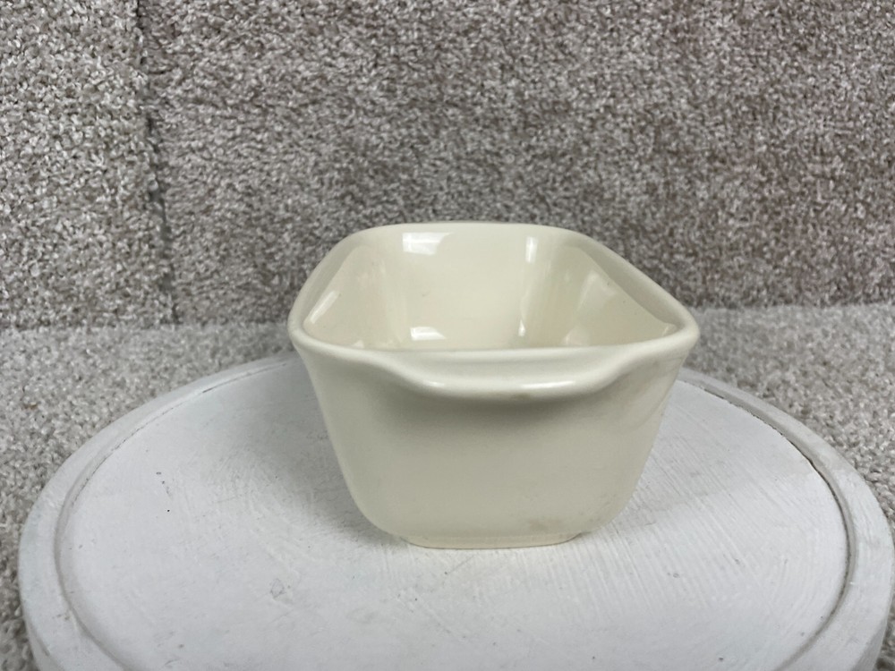 Pfaltzgraff 8"x4" Rectangular Filigree Mini Loaf Pan w/ Handle Off White