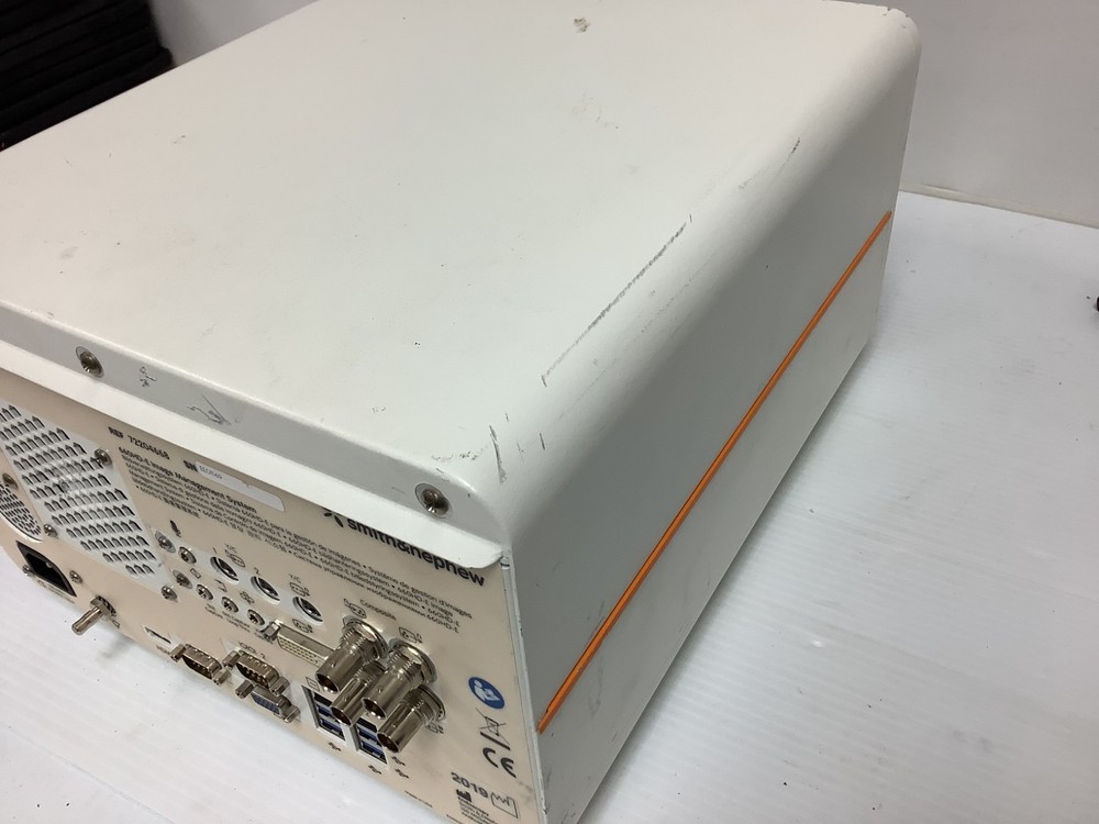 Smith & Nephew Endoscopy 660HD-E Image Management System *PEN* *POWERS ON*