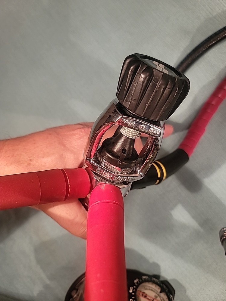 Sherwood Scuba Diving Regulator System Oasis 2