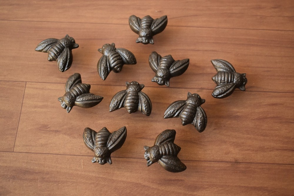 Iron door knobs cast cabinet bee drawer handles pull rustic hardwar 10 pcs