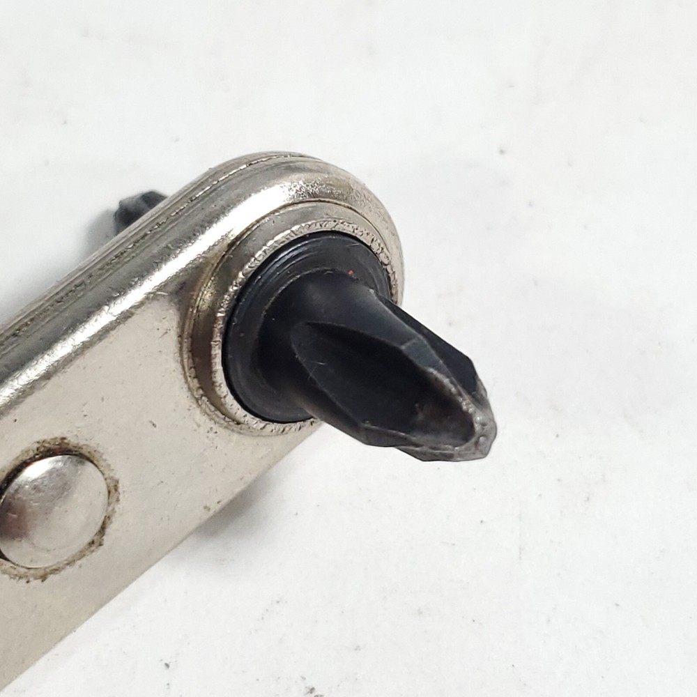 General Hardware 807 Ratcheting Phillips Screwdriver