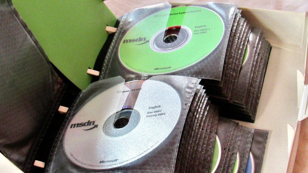 New MSDN Microsoft Developer Discs Library Archive Index SDK Platforms HARD CASE