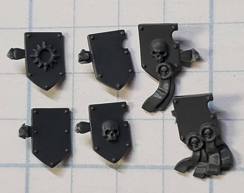 Warhammer 40k Space Marines Bits Bladeguard Veteran Shoulder Shield Set