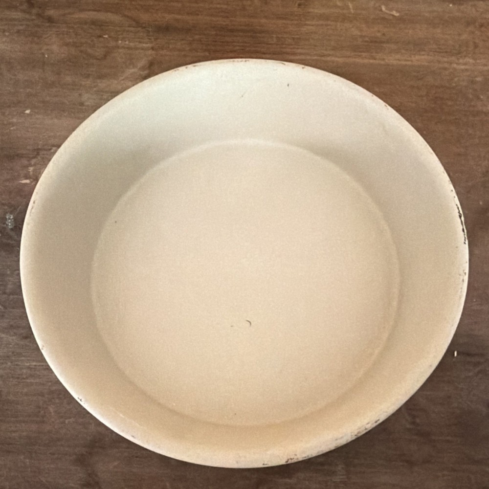 Pampered Chef Round Ceramic Baking Dish 8” Diameter 2" Deep Beige