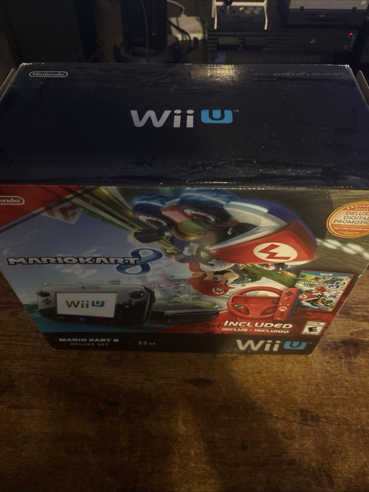 NINTENDO WII U MARIO KART 8 BUNDLE VIDEO GAME CONSOLE BOX ONLY *NO SYSTEM*
