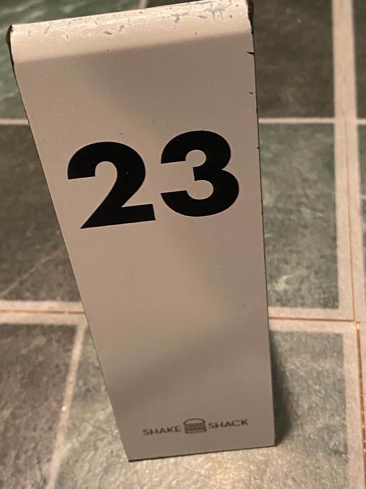 Shake Shack #23 Plastic White Table Tent *Pre Owned* rrr1