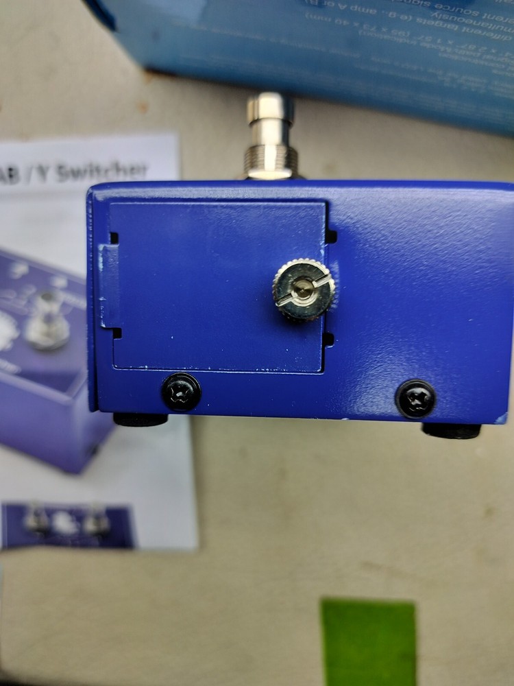 Lead Foot AB/Y Switcher