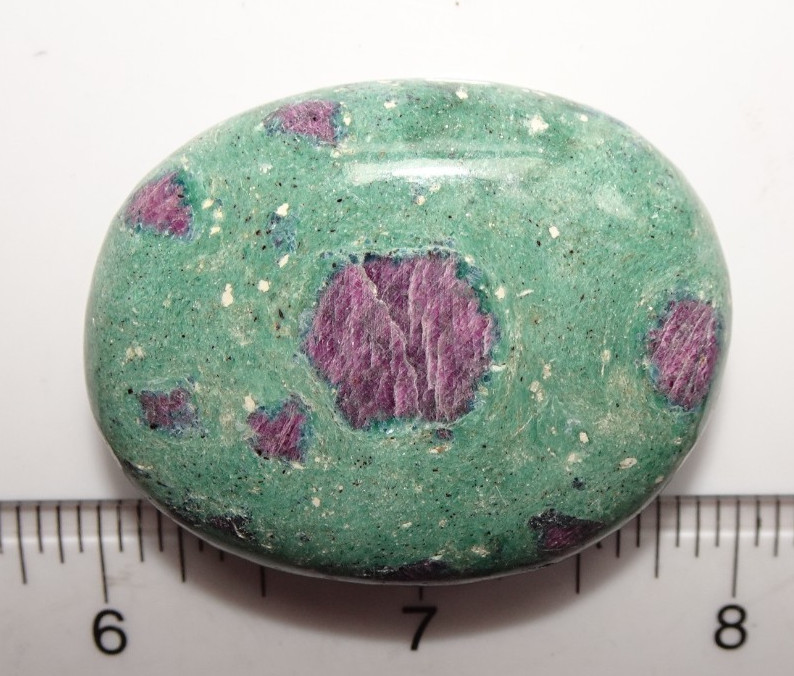 Ruby Fuchsite Palmstone - India sc1003