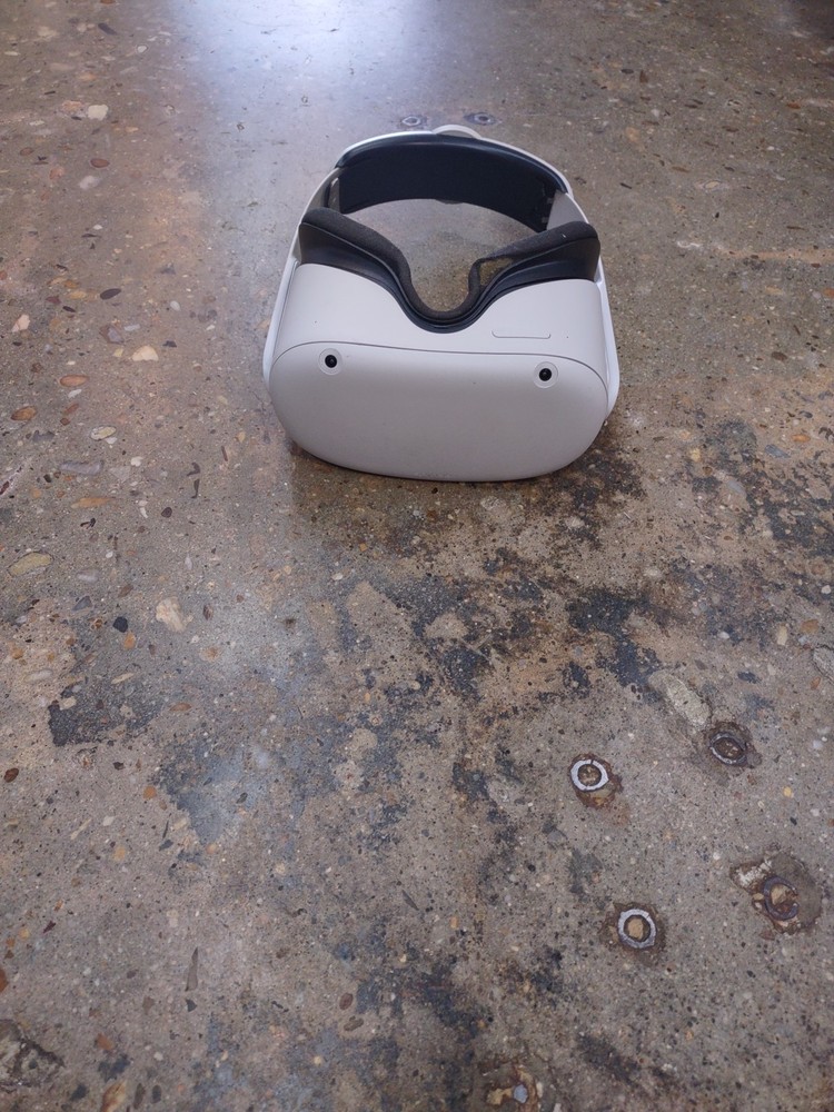 Oculus Meta Quest 2 VR Headset Only - Reset #2 Texted And Work Prefect