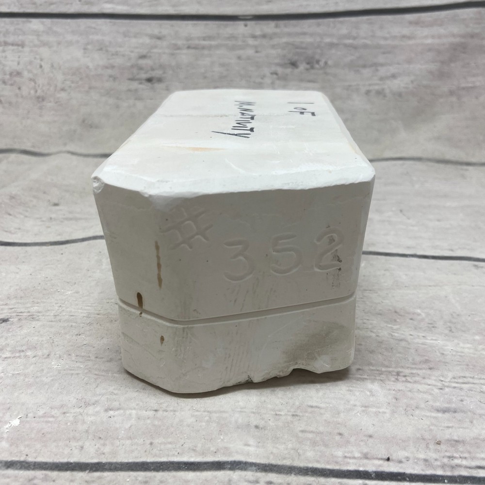 Vintage 1985 Riverview Molds Ceramic Casting Mold Sheep M-Nativity #352
