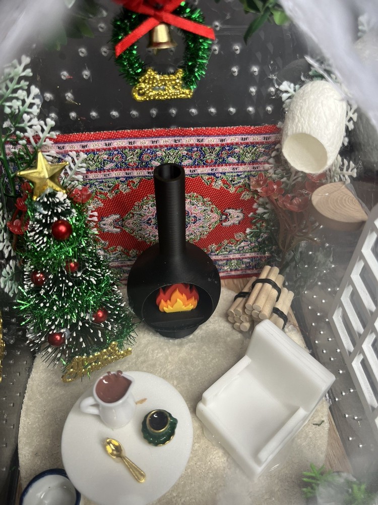 Christmas house jumping spider enclosure