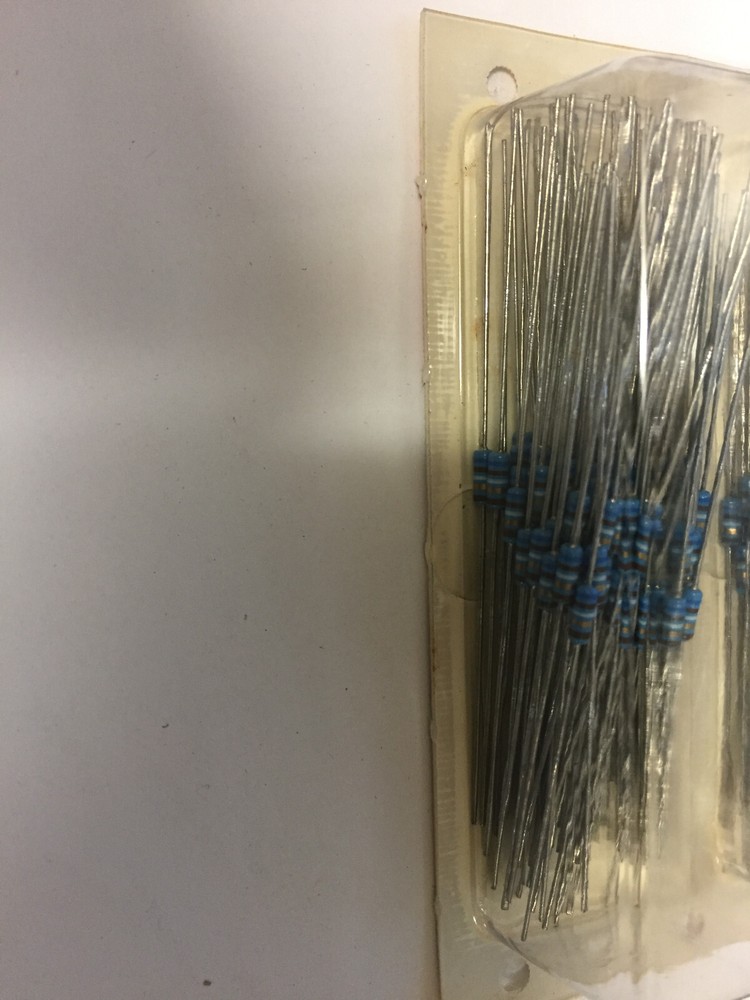 CT4  61.9  OHM  1% RESISTORS 100 PCS NOS