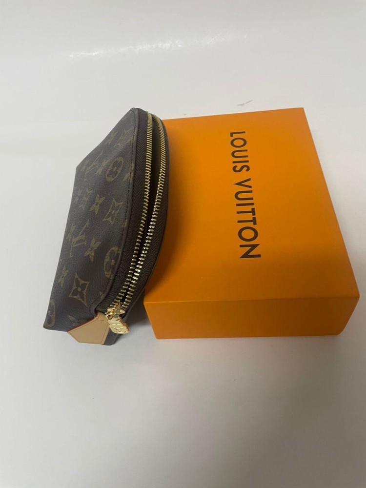 Louis Vuitton Monogram Pochette Cosmetic PM