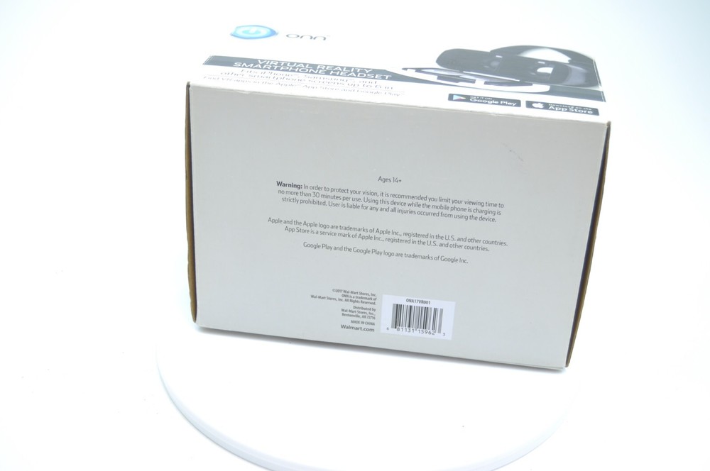 ONN Virtual Reality Smartphone Headset White Open Box Gr8 Condition