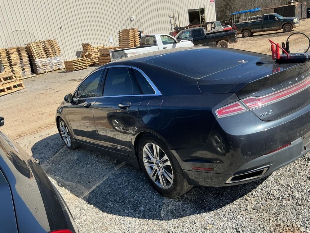 MKZ 2014 Glove Box 4956420