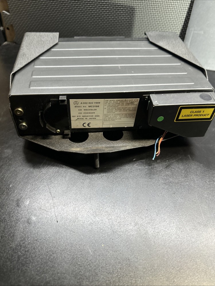 1999 Mercedes C280 CD Changer 6 Disk Player