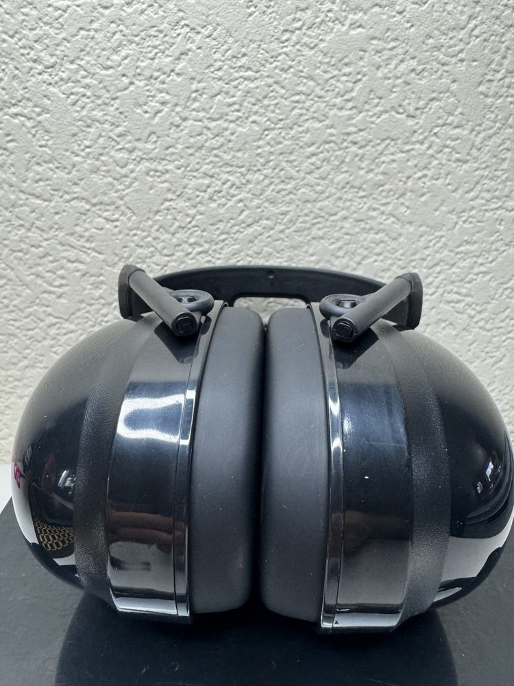Walkers Max Protec 27 Passive Adjustable Earmuffs (NRR 27dB), Black - Medium