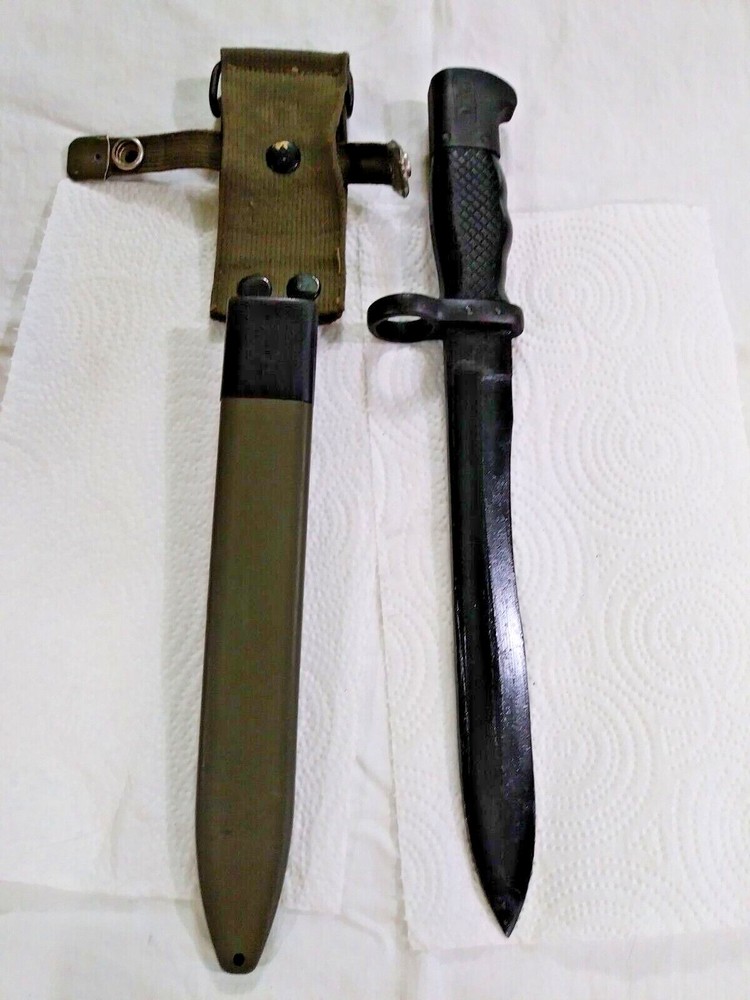 Bayonet, Spanish Bolo   Includes Scabbard and Belt Frog