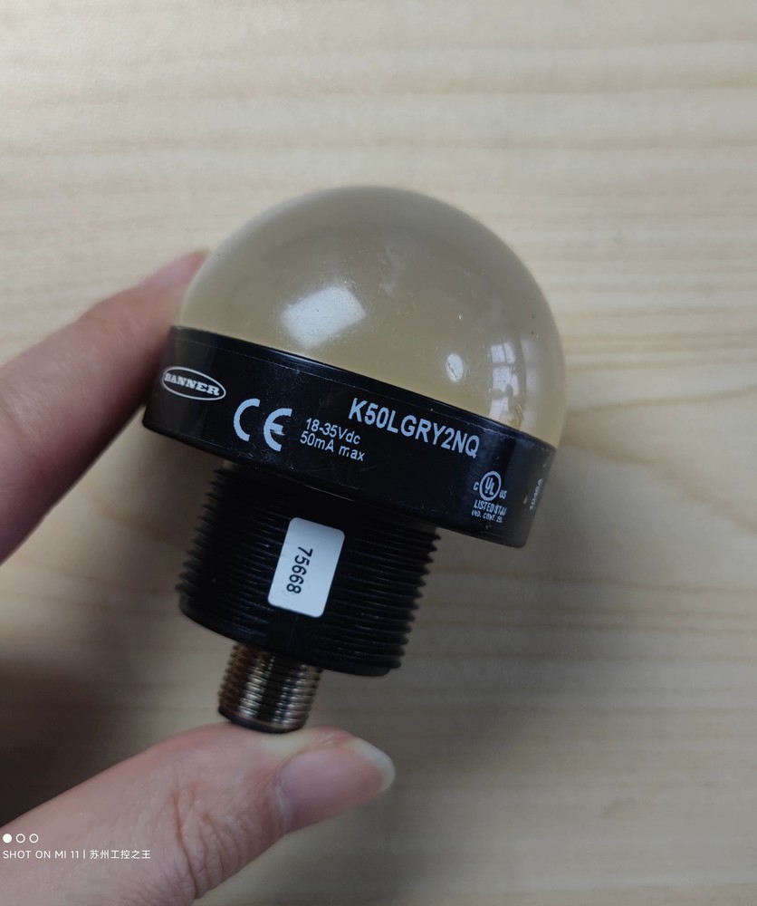 1Pcs Used BANNER sensor K50LGRY2NQ